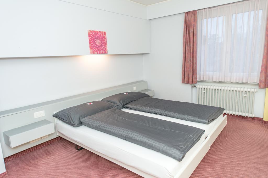 Hotel Rotes Haus Brugg  Bagian luar foto