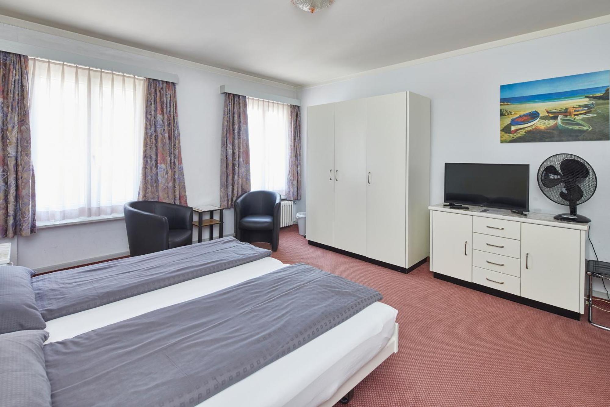 Hotel Rotes Haus Brugg  Bagian luar foto